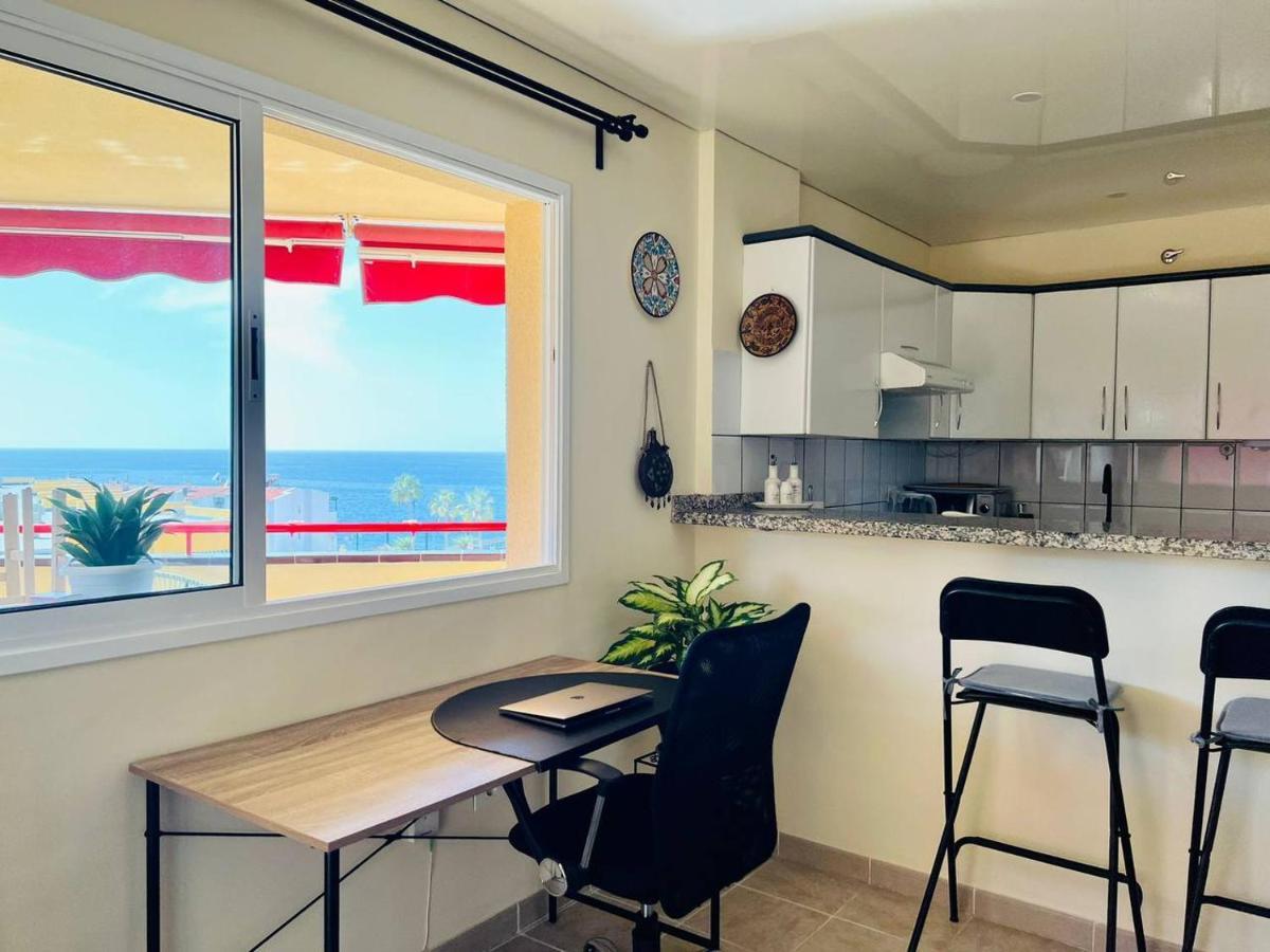 Cozy Beachfront Flat With Pool & Panoramic Sea View Terrace Apartman Puerto de Santiago  Kültér fotó